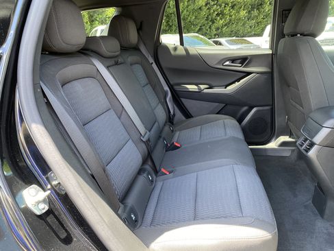 Used 2026 Chevrolet Equinox LT FWD image 35
