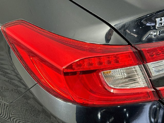 Used 2021 Honda Accord Touring image 33