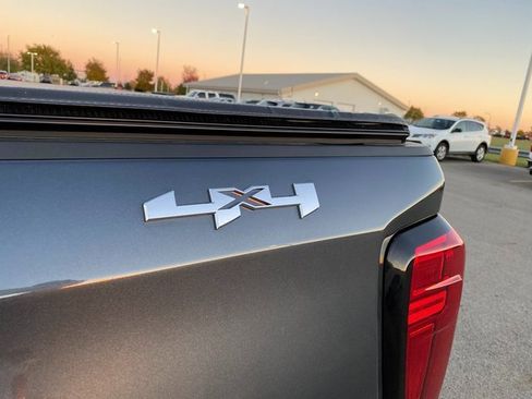 Used 2021 GMC Sierra 1500 SLT w/ SLT Premium Plus Package image 10