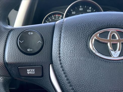 Used 2016 Toyota RAV4 LE AWD/4WD image 24