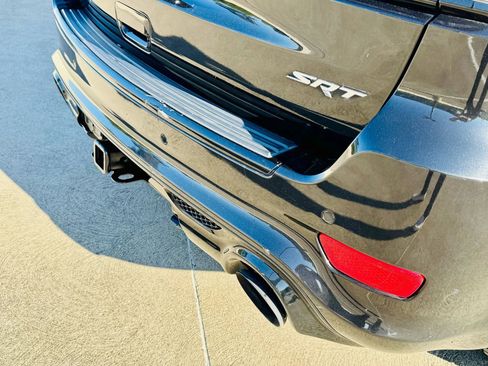 Used 2014 Jeep Grand Cherokee SRT8 w/ Luxury Group II image 38