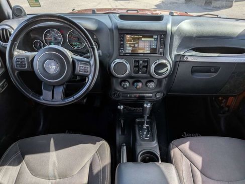 Used 2014 Jeep Wrangler Unlimited Sahara w/ Connectivity Group image 14