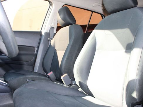 Used 2023 Nissan Kicks S FWD image 23