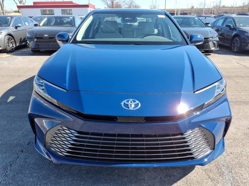 Used 2026 Toyota Camry XLE image 2