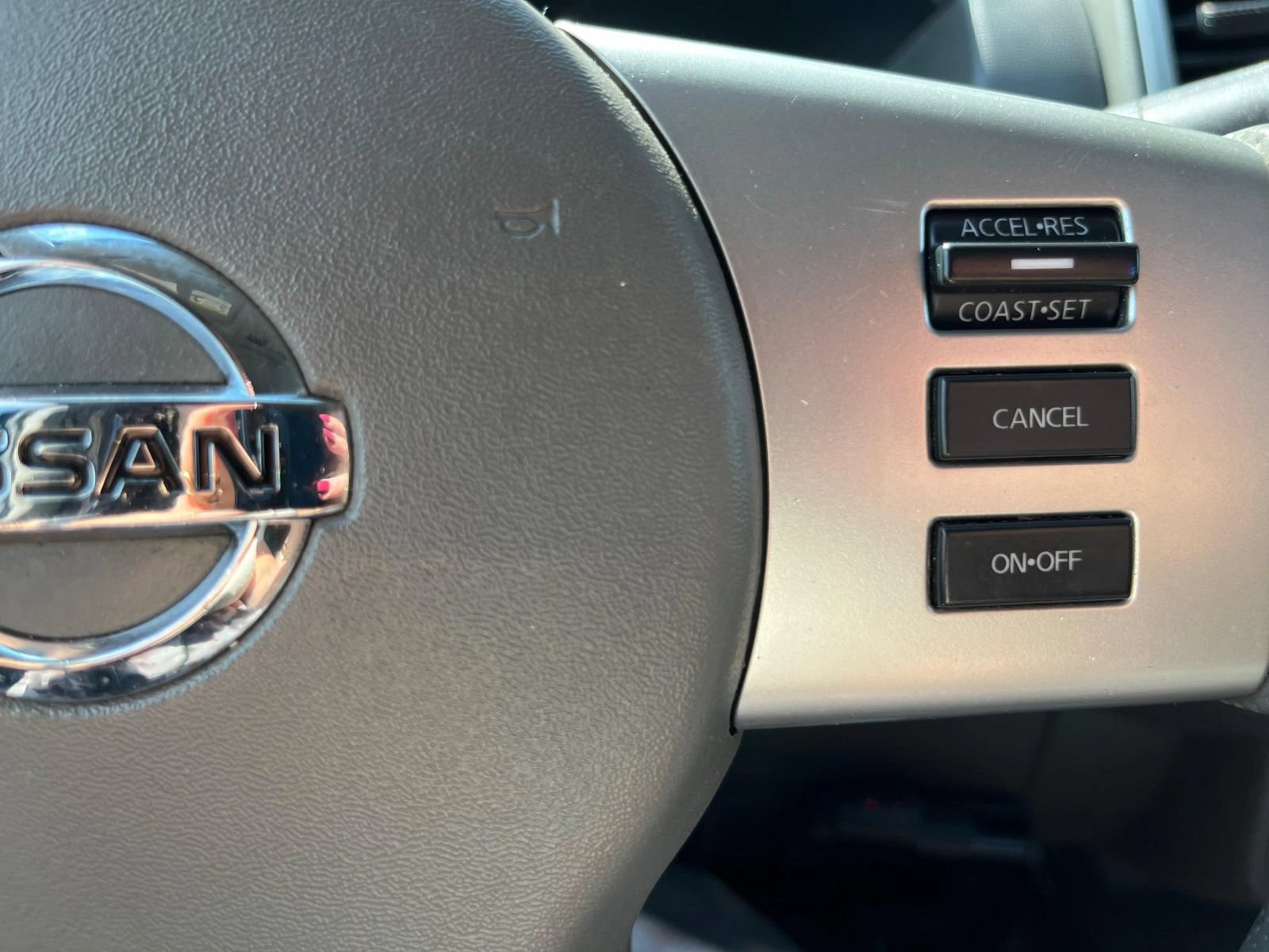 Used 2014 Nissan Frontier SV w/ SV Value Truck Package AWD/4WD image 17