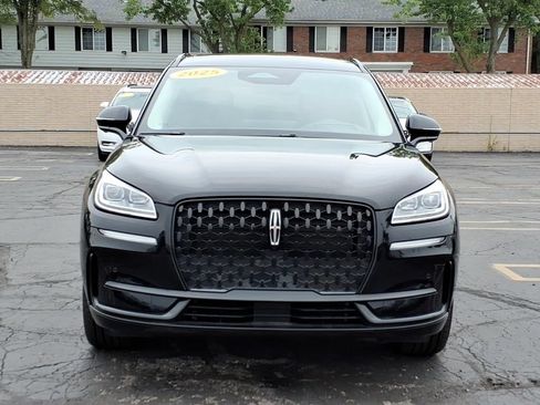 Used 2025 Lincoln Corsair Grand Touring w/ Equipment Group 302A AWD/4WD image 2