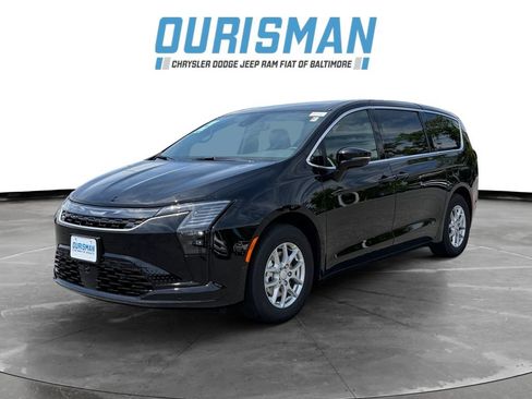 New 2027 Chrysler Pacifica Select w/ Family Tech Group FWD image 2