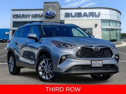 Used 2021 Toyota Highlander Limited