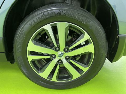 Used 2018 Subaru Outback 2.5i Limited image 15