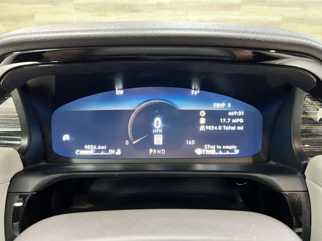 Used 2024 Lincoln Aviator Black Label AWD/4WD image 27