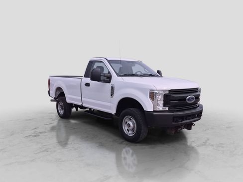 Used 2019 Ford F250 XL w/ Snow Plow Prep Package AWD/4WD image 2