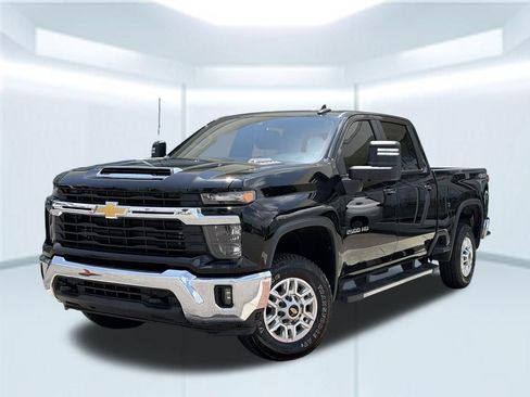 Used 2025 Chevrolet Silverado 2500 LT w/ Convenience Package AWD/4WD image 1