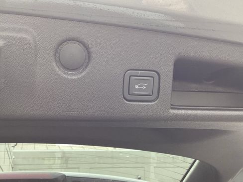 Used 2024 Chevrolet Equinox LT AWD/4WD image 31