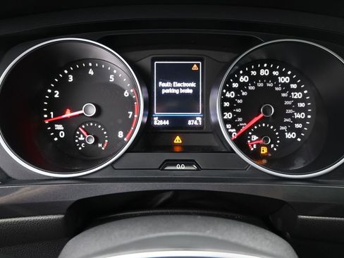 Used 2021 Volkswagen Tiguan SEL image 11