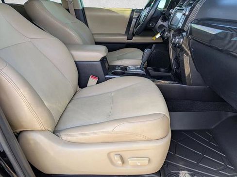 Used 2016 Toyota 4Runner SR5 Premium image 23