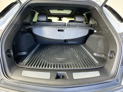 Used 2024 Cadillac XT5 Premium Luxury w/ Technology Package image 12