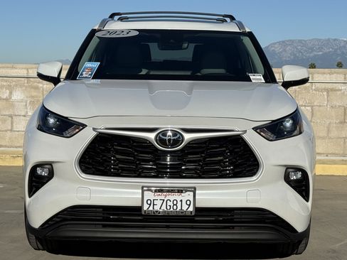 Used 2023 Toyota Highlander XLE image 6
