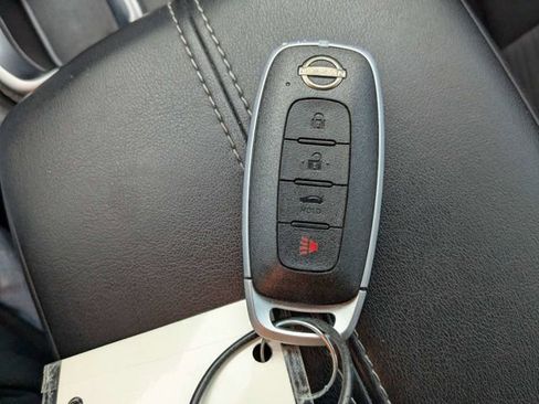 Used 2024 Nissan Sentra SV FWD image 31