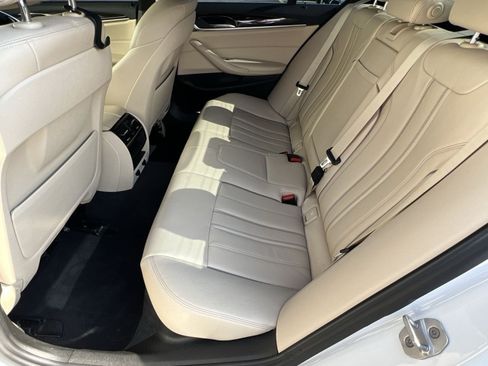 Used 2018 BMW 530i xDrive AWD/4WD image 22