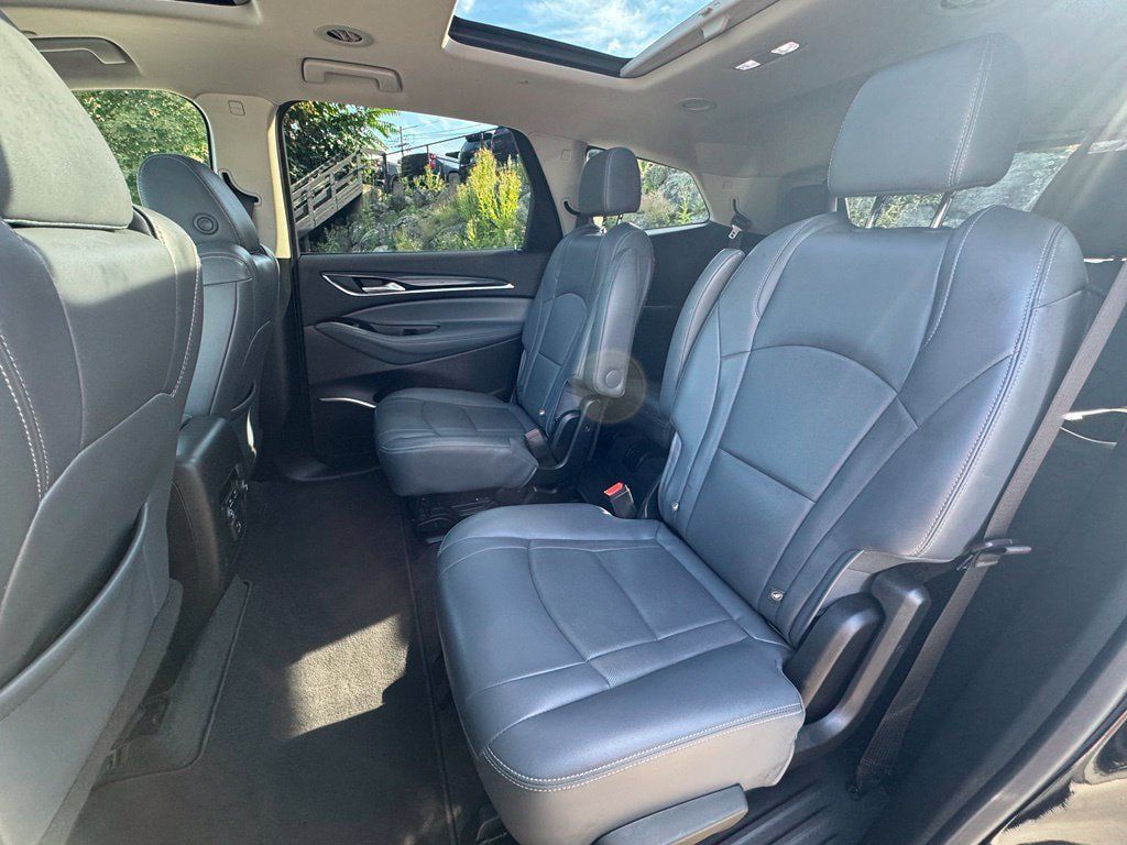 Used 2020 Buick Enclave Essence AWD/4WD image 19