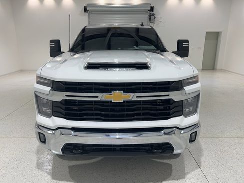 Used 2024 Chevrolet Silverado 2500 LT image 7