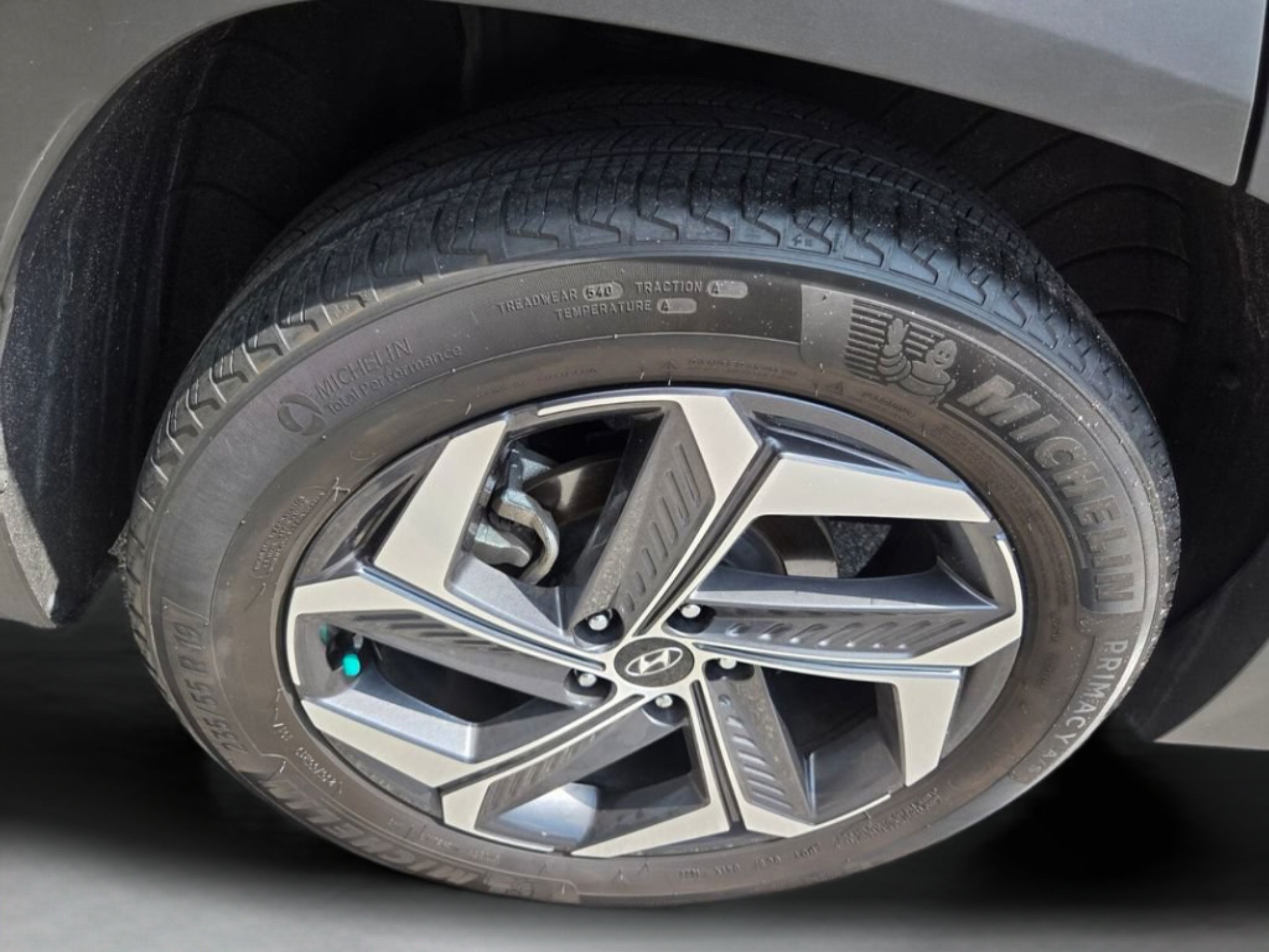 Used 2022 Hyundai Tucson Limited FWD image 17