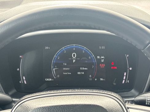 Used 2024 Toyota Corolla Cross XLE w/ Convenience Package image 18