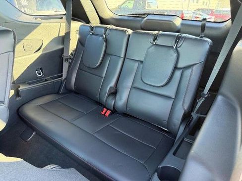 Certified 2025 Ford Explorer ST image 10