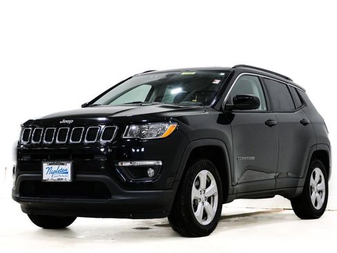 Certified 2021 Jeep Compass Latitude w/ Sun and Sound Group image 3