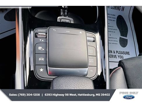 Used 2023 Mercedes-Benz GLB 250 image 23