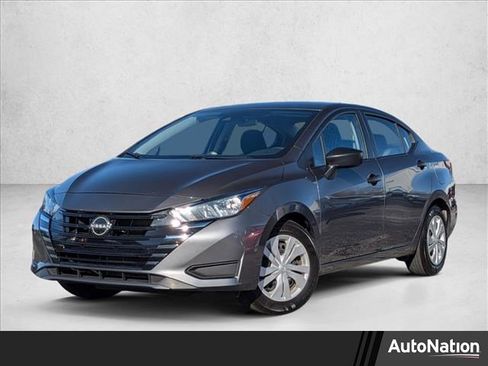 Used 2024 Nissan Versa S image 1