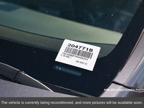 Used 2023 Tesla Model Y Long Range image 39