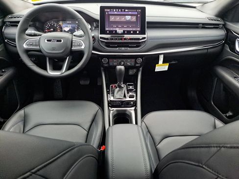 New 2026 Jeep Compass Limited image 11