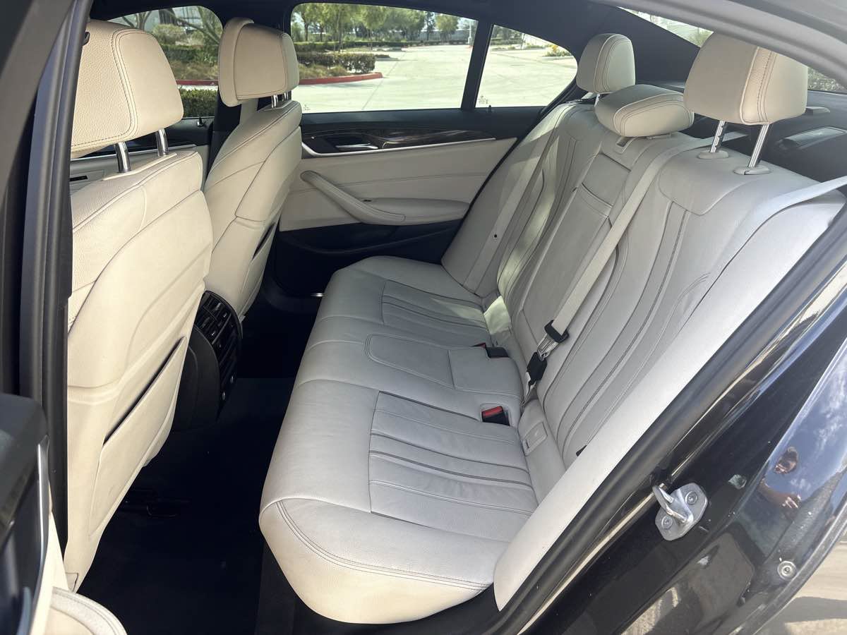 Used 2017 BMW 540i xDrive AWD/4WD image 13