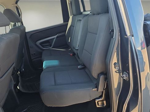 Used 2015 Nissan Titan SV w/ SV Value Truck Package image 17