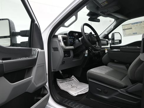New 2026 Ford F350 XLT image 8