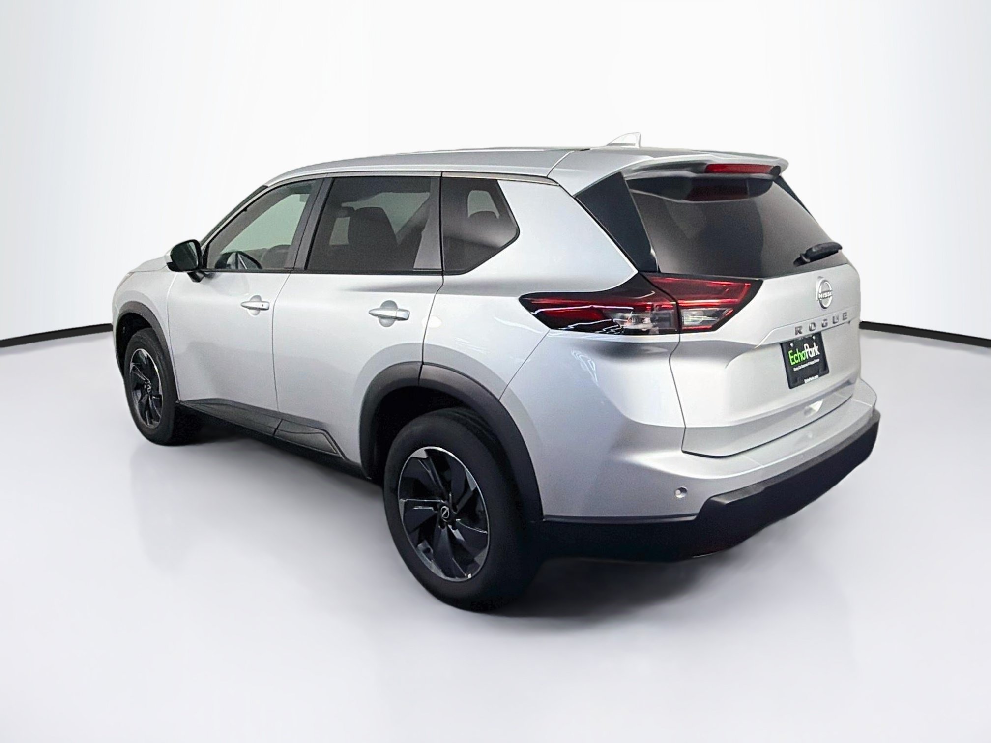 Used 2025 Nissan Rogue SV FWD image 5