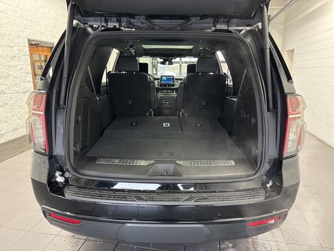 Used 2023 Chevrolet Tahoe Z71 w/ Luxury Package image 9