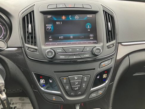 Used 2014 Buick Regal Base 4dr Sedan image 19