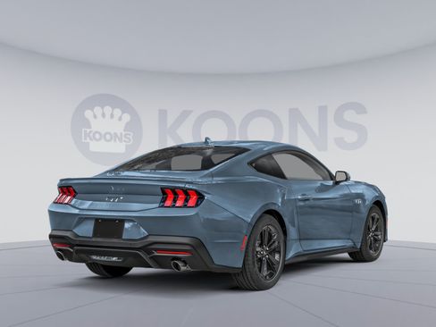 Used 2025 Ford Mustang GT Premium RWD image 2