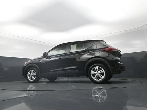 Used 2025 Nissan Kicks Play S FWD image 30