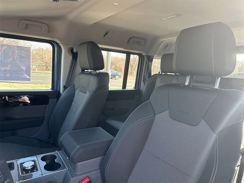 New 2024 INEOS Grenadier image 10