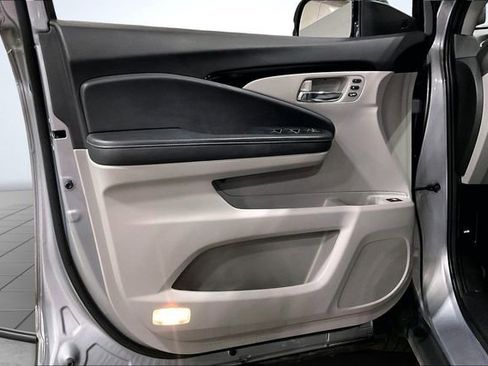 Used 2020 Honda Ridgeline RTL-E image 24