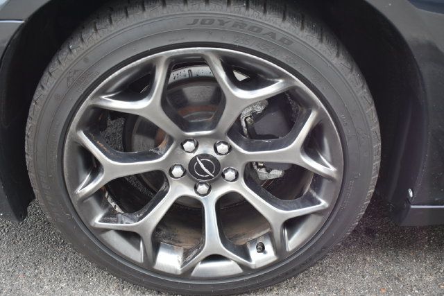 Used 2017 Chrysler 300 S RWD image 48