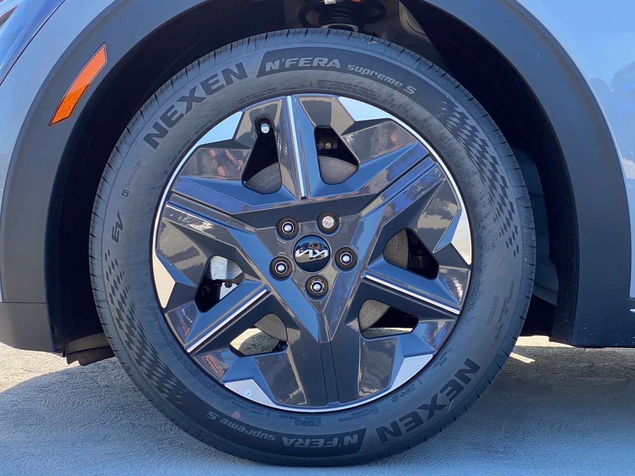 New 2026 Kia EV6 Light RWD image 10