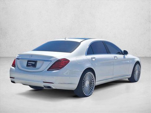 Used 2017 Mercedes-Benz S 550 Sedan w/ Premium Package image 6