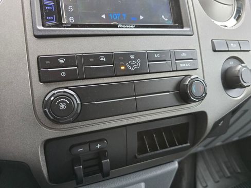 Used 2011 Ford F250 XLT w/ XLT Interior Pkg image 35