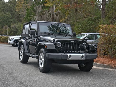 Used 2014 Jeep Wrangler Sahara w/ Connectivity Group image 7
