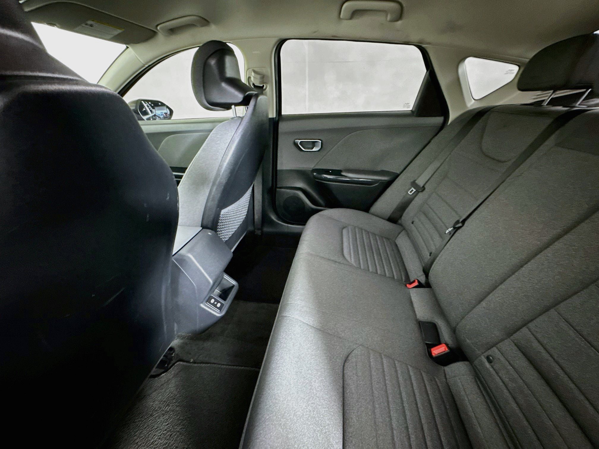 Used 2025 Kia K4 EX FWD image 23