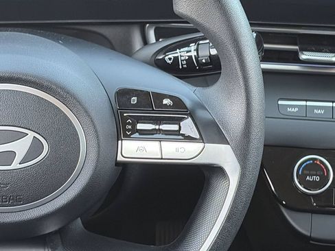 Certified 2024 Hyundai Elantra SEL FWD image 23